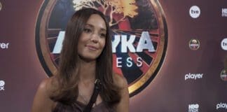 Izabella Krzan podczas podróży po Afryce