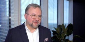 Cyfrowe portfele zyskują na popularności. Polacy chętnie płacą zbliżeniowo smartfonem czy zegarkiem