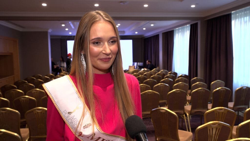 Maja Todd: Kiedy za oknem jest nieprzyjemna pogoda, to zapalam świeczkę, parzę herbatę i biorę gorącą kąpiel. Te sposoby zaczerpnęłam z duńskiej kultury hygge