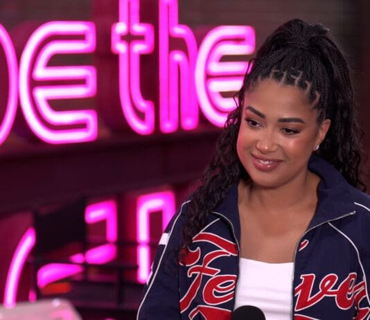 Patricia Kazadi: W tym roku w świątecznych dekoracjach stawiam na złoto i biel. Zamierzam kupić ozdoby z outletów, bo mają historię i wspieram recykling Godzinnik