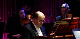 Filip Wojciechowski: Mozart był wspaniałym jazzmanem. Jego duch unosił się nad moimi jazzowymi improwizacjami w Warszawskiej Operze Kameralnej Godzinnik