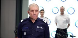 Coraz więcej rowerzystów porusza się po polskich drogach. Tylko co czwarty jeździ w kasku Godzinnik