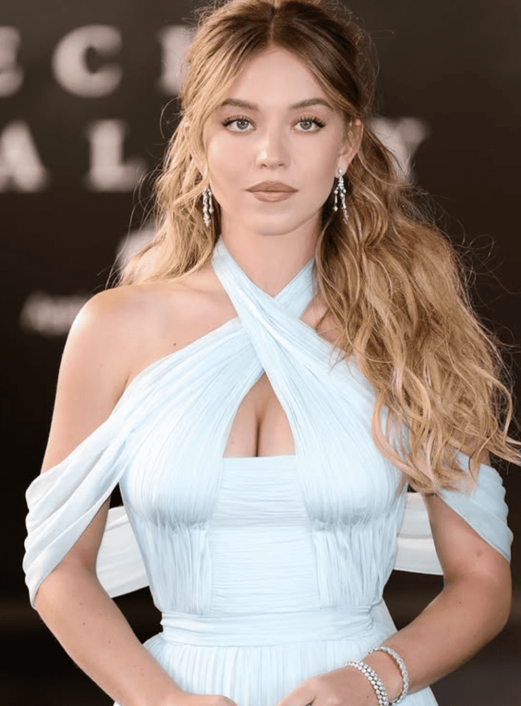 Sydney Sweeney Majątek: Ile Wynosi i Jak Zbudowała Swoje Bogactwo
