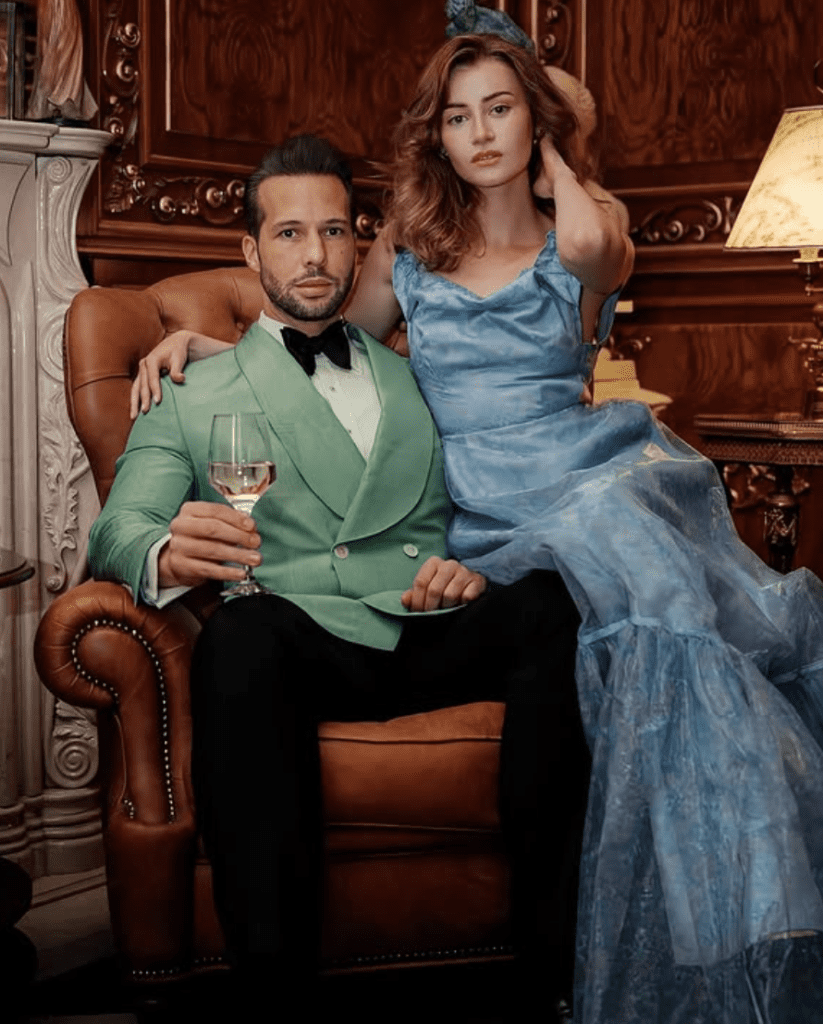 Tristan Tate Majątek: Przegląd Dochodów, Nieruchomości i Inwestycji