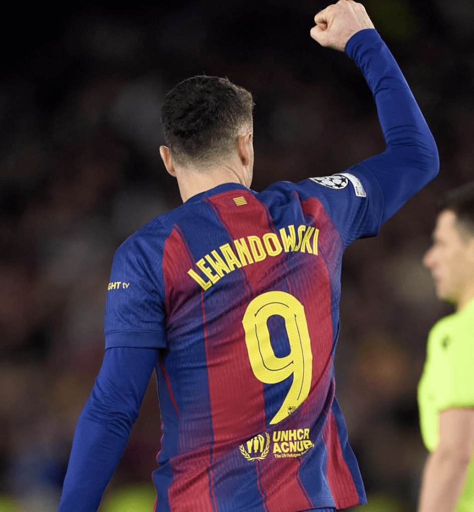 Ile zarabia Robert Lewandowski?