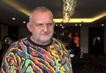 Młodzież prosi sztuczną inteligencję nie tylko o pomoc w lekcjach. Radzi się też w codziennych problemach