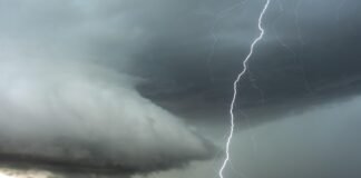 Jak Powstaje Burza: Proces Tworzenia Się Zjawiska Atmosferycznego Godzinnik