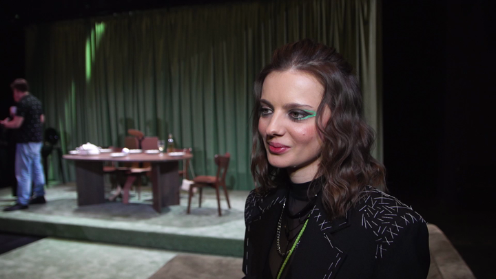 Weronika Humaj: Lubię produkcje osadzone w innych czasach. Ostatnio przeniosłam się do lat 90.