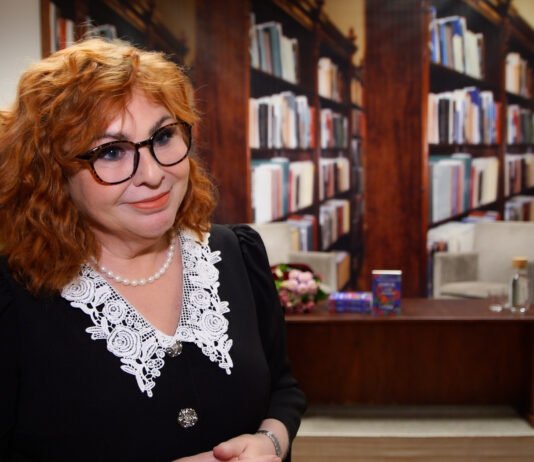 Anna Garwolińska: W mojej książce chciałam zatrzymać koloryt lat 90. To trochę harlequin, gdzie jest 85 proc. prawdy Godzinnik