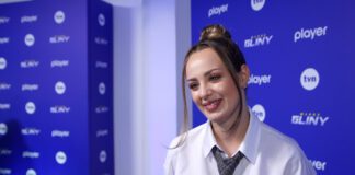 Wiktoria Gąsiewska, aktorka, w roli policjantki