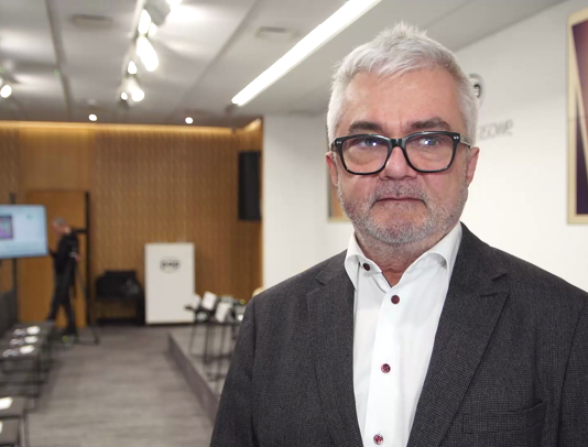 Finansowanie ochrony zdrowia pod presją kosztów i demografii. System wymaga zmian i racjonalnego wydatkowania środków Godzinnik