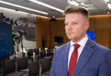 Brak wsparcia dla młodych opuszczających pieczę zastępczą marnuje ich potencjał. Trwają prace nad reformą systemu