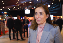 Opiekunowie psów i kotów mają coraz większe wymagania wobec jedzenia dla nich. Rośnie popyt na produkty premium i specjalistyczne