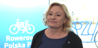 Rower staje się codziennym środkiem transportu dla milionów Polaków. Braki w wiedzy zwiększają ryzyko na drogach Godzinnik