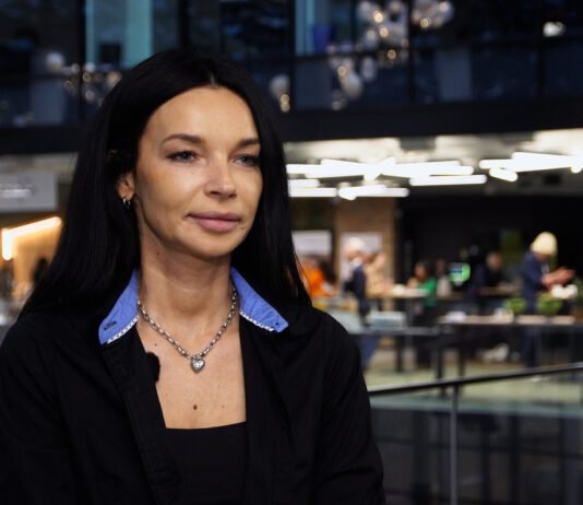 Zdobywają medale, ale nadal muszą walczyć o sponsorów. Sport osób z niepełnosprawnościami wciąż z niewykorzystanym potencjałem Godzinnik