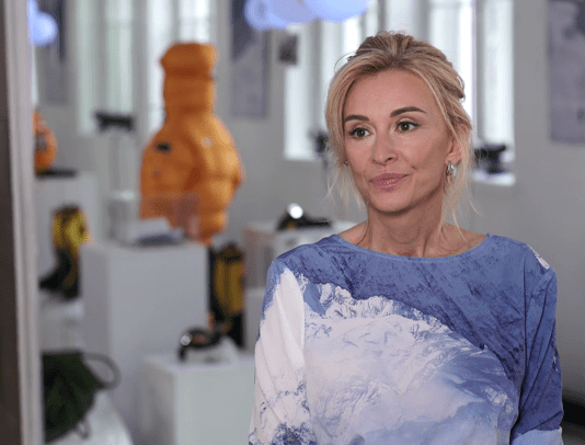 Martyna Wojciechowska: Mount Everest to już nie jest miejsce dla mnie. Tłumy ludzi, kolejki, helikoptery latające nad głową i zasięg telefonii komórkowej pozbawiły go surowości Godzinnik