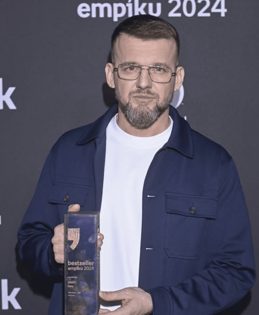 KęKę – wiek, prawdziwe imię i kariera rapera KęKę KęKę