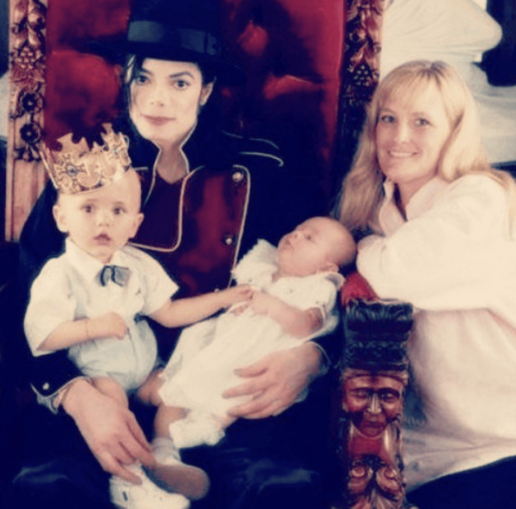 Debbie Rowe – wiek, kariera i życie u boku Michaela Jacksona debbie rowe debbie rowe