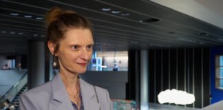 Agata Buzek: Nie interesuję się polityką dla polityki. Walki między lewicą i prawicą są dla mnie nieistotne, liczą się ich konsekwencje dla społeczeństwa Godzinnik