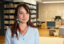 Od publikacji rękopisu w internecie po 4,5 mln sprzedanych książek tylko we Francji. Self-publishing i platformy dla początkujących pisarzy zmieniają rynek wydawniczy