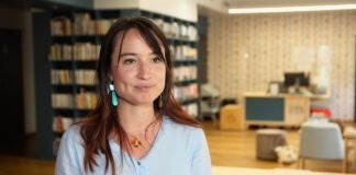Od publikacji rękopisu w internecie po 4,5 mln sprzedanych książek tylko we Francji. Self-publishing i platformy dla początkujących pisarzy zmieniają rynek wydawniczy Godzinnik