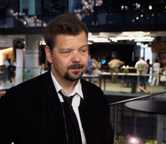 Michał Figurski: Media to nierealna bajka, gdzie trzeba być pięknym i zdrowym. Z tego powodu nie miałem lekko i musiałem się przebić przez barierę ostracyzmu Godzinnik