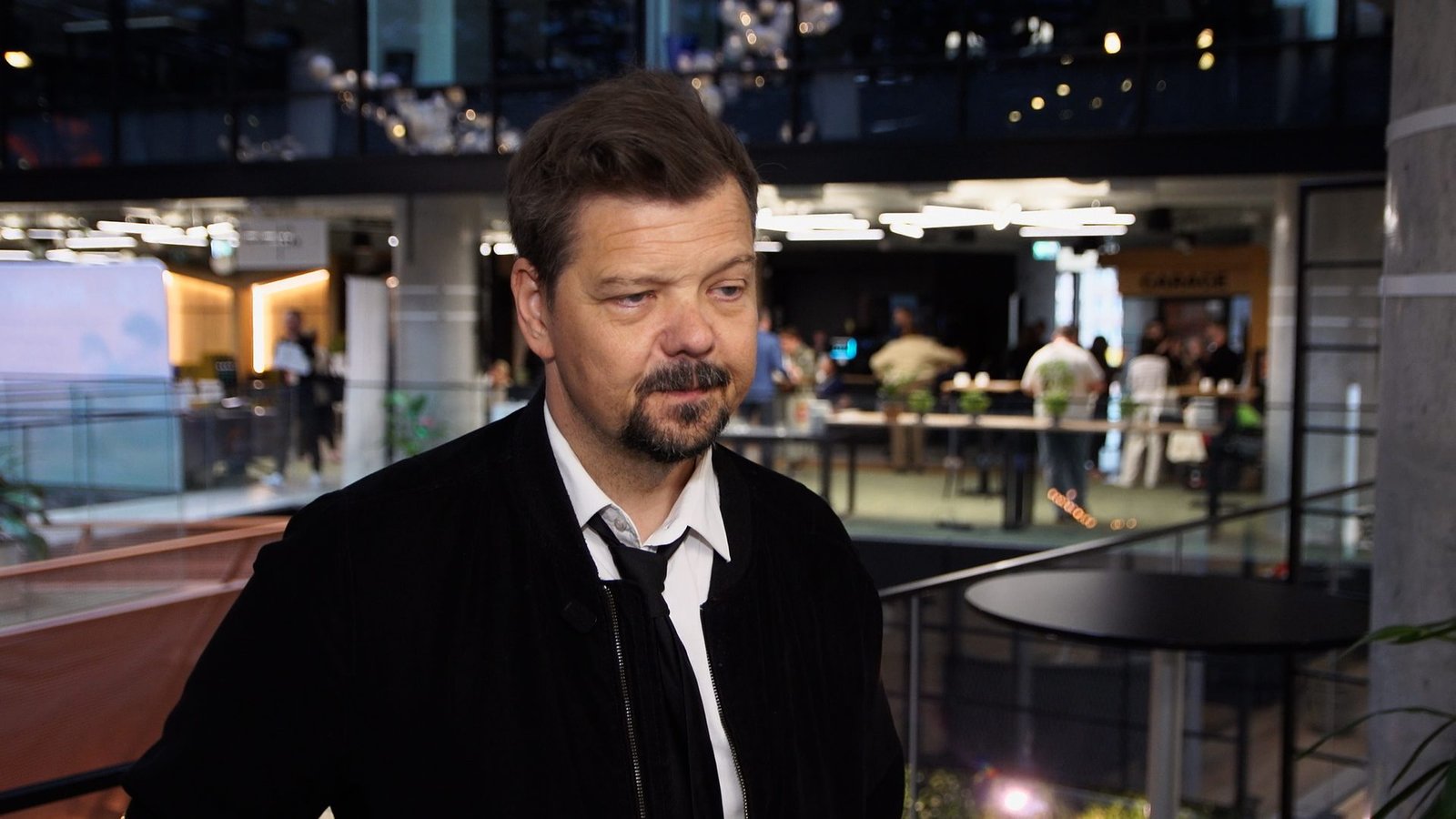 Michał Figurski: Media to nierealna bajka, gdzie trzeba być pięknym i zdrowym. Z tego powodu nie miałem lekko i musiałem się przebić przez barierę ostracyzmu