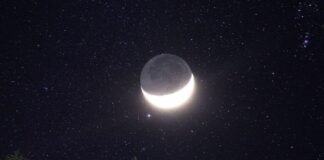 Piękne pozdrowienia na dobranoc – ciepłe życzenia dobrej nocy Księżyc i gwiazdy na nocnym niebie – piękne pozdrowienia na dobranoc