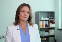 Pracownicy nie potrafią się odciąć od pracy podczas urlopu. To może obniżać ich zaangażowanie po powrocie