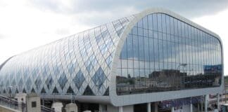 Chciał odlecieć do Gruzji, postawił służbom warunek. Nagła ewakuacja dworca Poznań Główny
