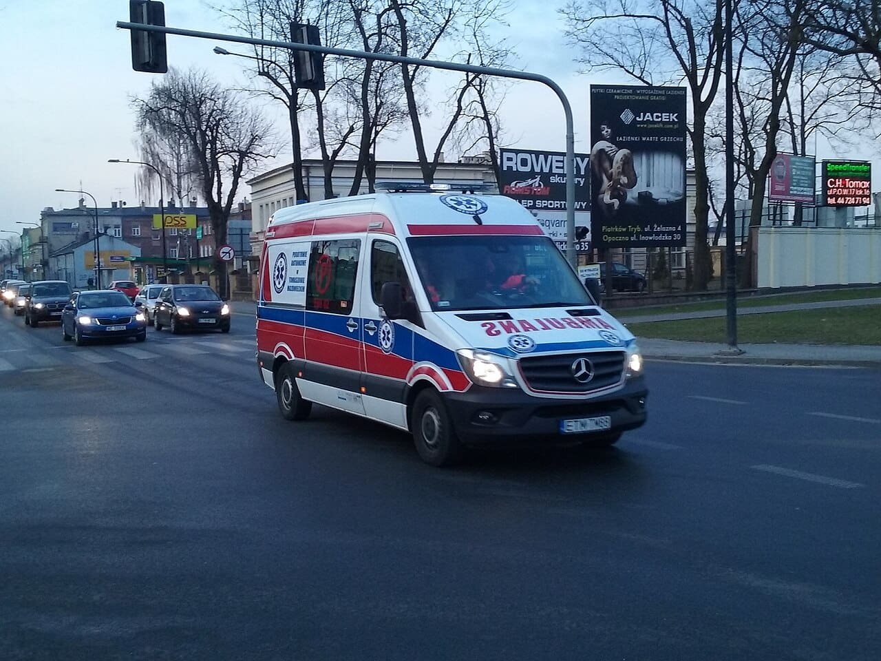 Dobijał się do izby przyjęć z zawałem serca, drzwi się nie otworzyły. Szpital w Lublinie ukarany, pielęgniarki zwolnione