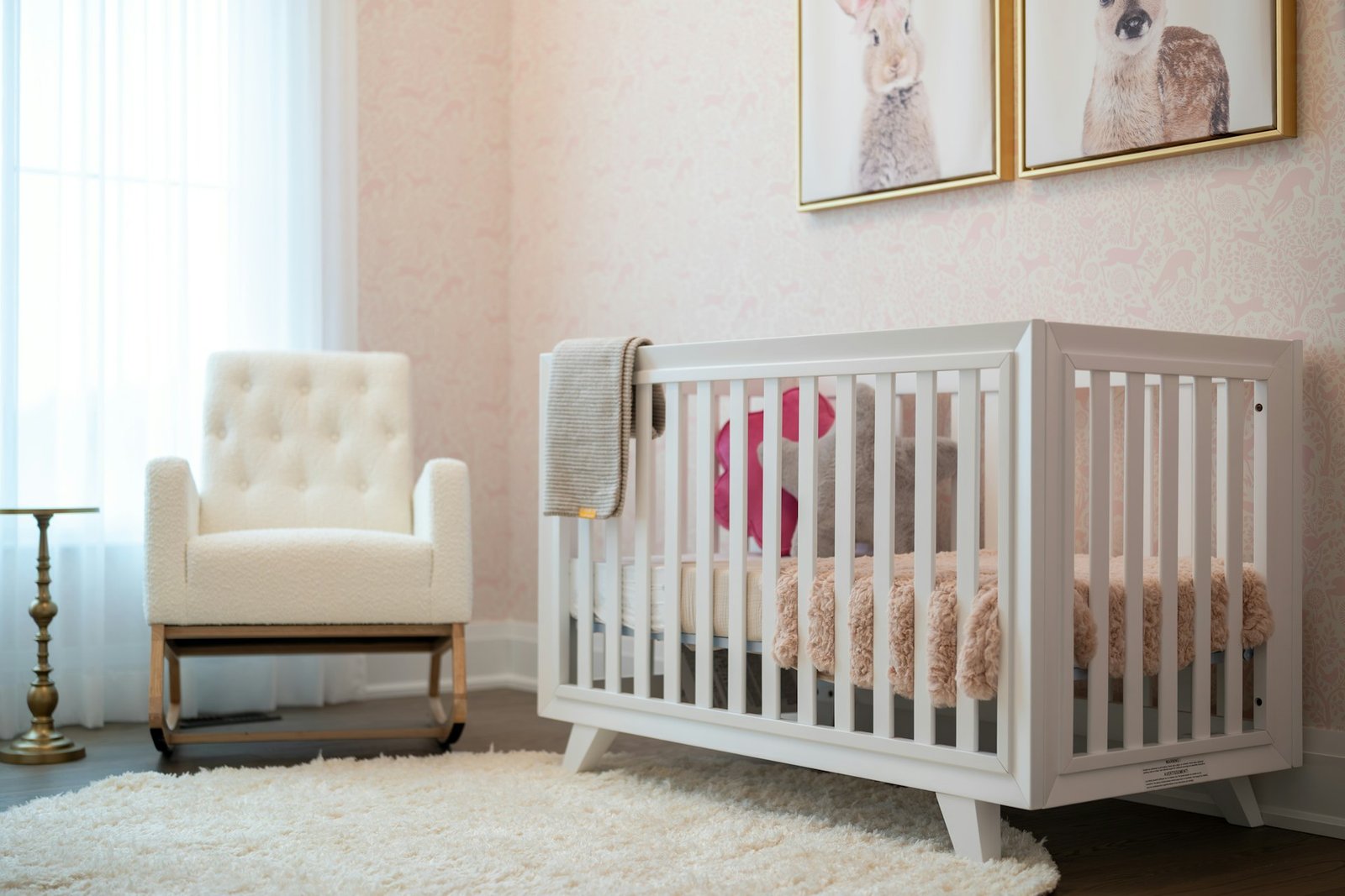 Kupujesz łóżeczko dla dziecka? Inspekcja sprawdziła 12 modeli, ponad połowa z groźnymi wadami