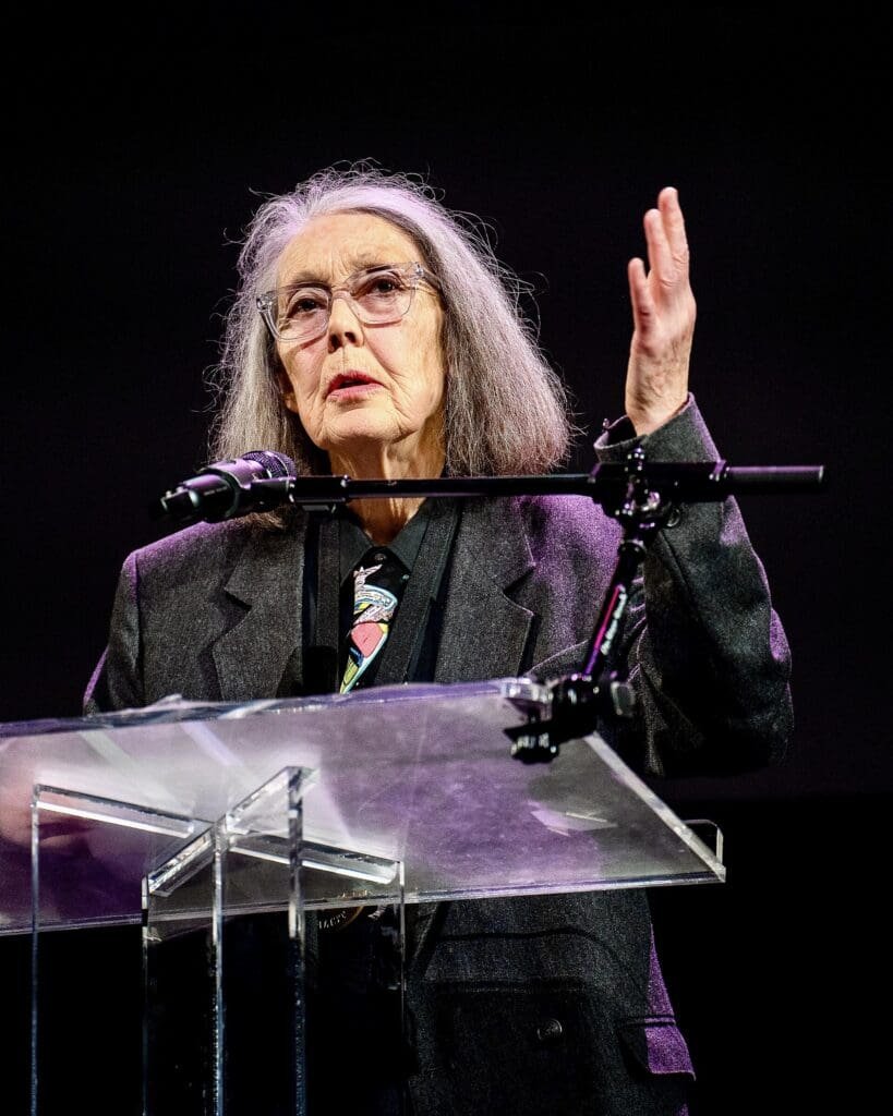 Na okładkach jej książek jest tylko jedno zdanie. Anne Carson z literackim Noblem, wiadomość zastała ją na Islandii