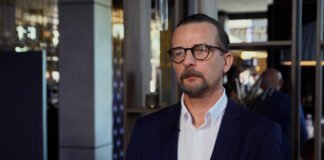 Rośnie liczba L4 z powodu stresu. Co trzeci pracownik czuje chroniczne wyczerpanie Godzinnik