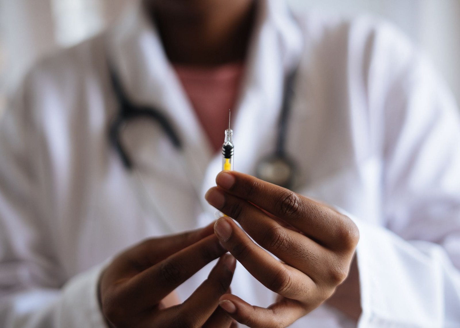 Darmowe szczepienia przeciw HPV także dla dorosłych. Nowa grupa skorzysta tylko przez kilka miesięcy